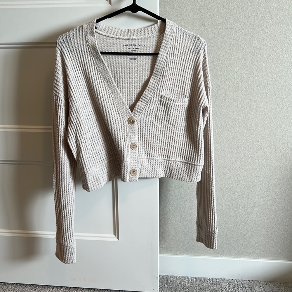 Cropped/Oversized V-neck sweater